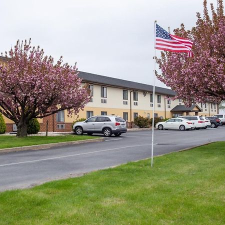 Eastbrook Inn Ronks Exterior foto